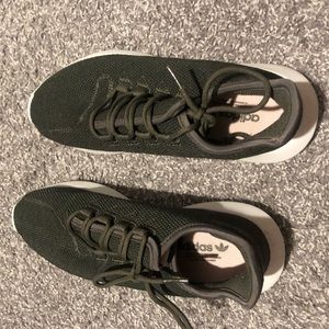 🦋SALE🦋  Adidas Tubular